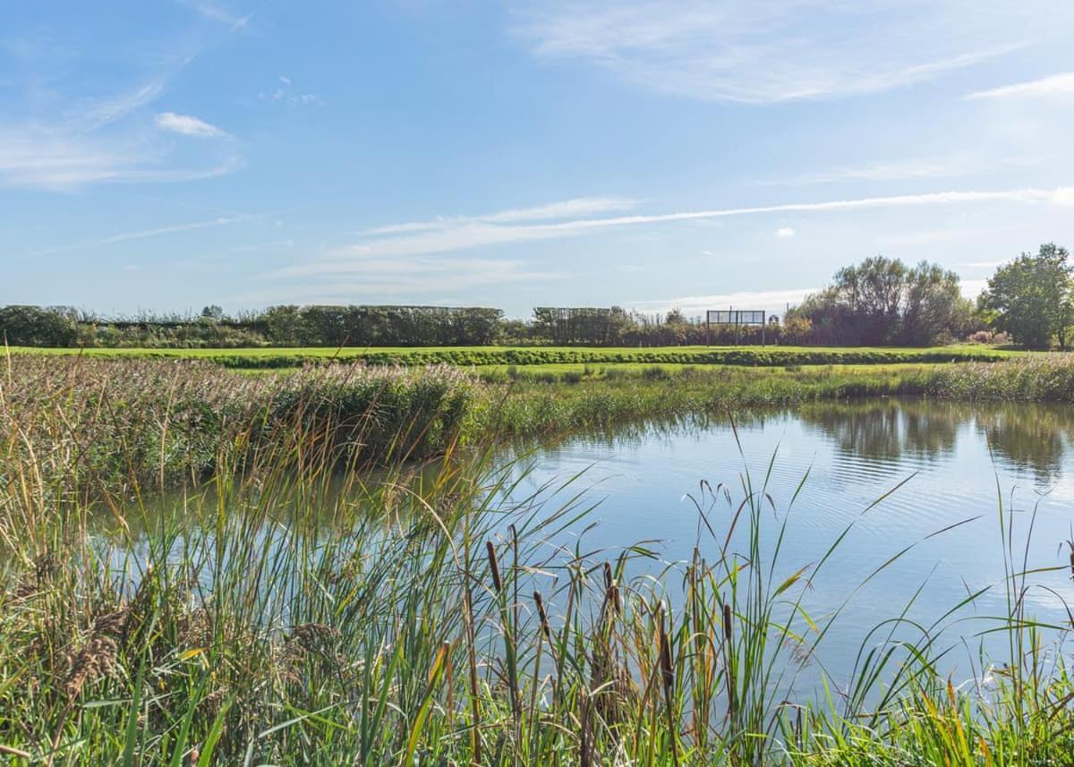 Waterside Hambleton Lakeside Lodges Poulton-le-Fylde Exterior photo