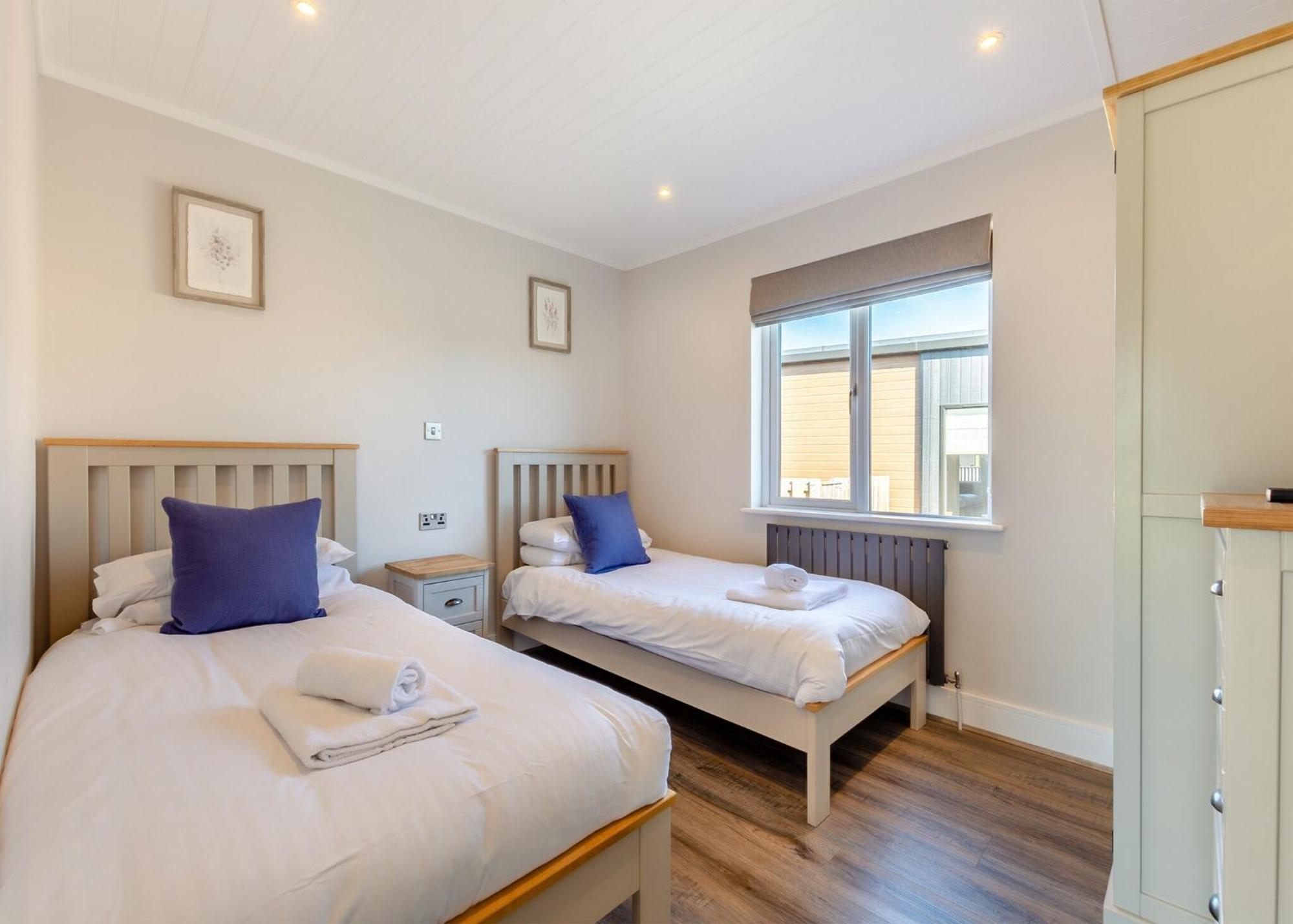 Waterside Hambleton Lakeside Lodges Poulton-le-Fylde Room photo