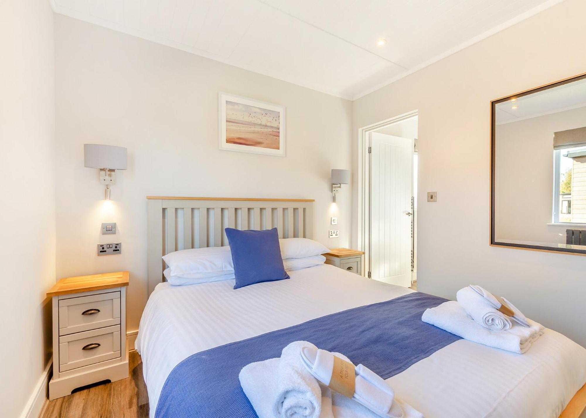 Waterside Hambleton Lakeside Lodges Poulton-le-Fylde Room photo
